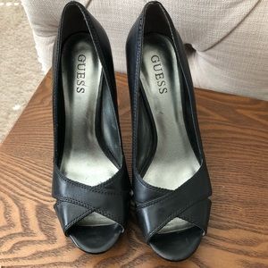 Guess leather peep toe platform casual business or formal heels.